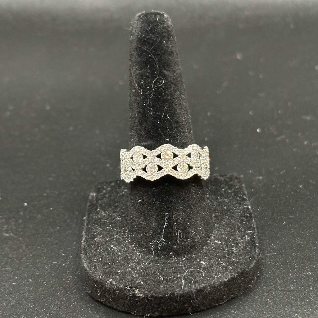 Ladies Diamond Ring
